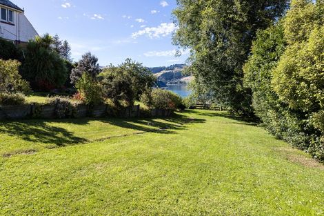 Photo of property in 16 Adderley Terrace, Ravensbourne, Dunedin, 9022