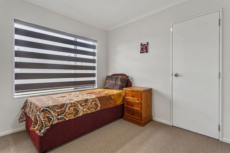 Photo of property in 52 Magic Way, Randwick Park, Auckland, 2105