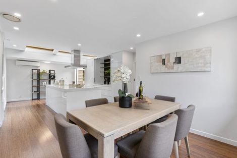 Photo of property in 122 Beach Road, Castor Bay, Auckland, 0620