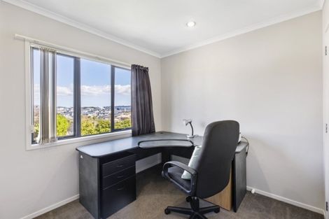 Photo of property in 3 Candlestick Place, Oteha, Auckland, 0632