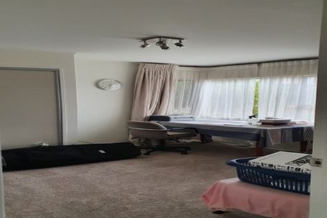 Photo of property in 17 Ferntree Terrace, West Harbour, Auckland, 0618