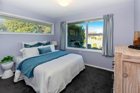 Photo of property in 17 Ilfracombe Place, Burnside, Christchurch, 8053