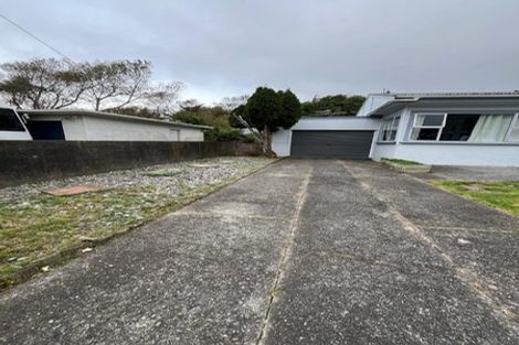 Photo of property in 40 Findlay Street, Tawa, Wellington, 5028