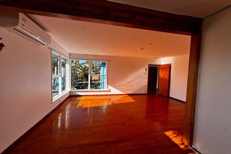 Photo of property in 75 Avonleigh Road, Green Bay, Auckland, 0604