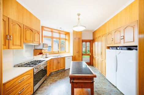 Photo of property in 15 Miro Street, Takaro, Palmerston North, 4410