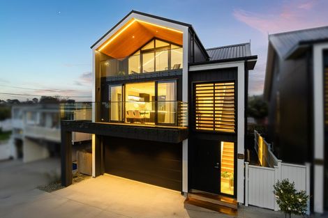 Photo of property in 47c Hastings Road, Mairangi Bay, Auckland, 0630