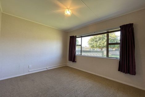 Photo of property in 8 Bethel Court, Milson, Palmerston North, 4414