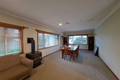 Photo of property in 13 Regent Street, Hawera, 4610