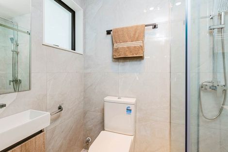 Photo of property in 16d Smedley Street, Manurewa, Auckland, 2102