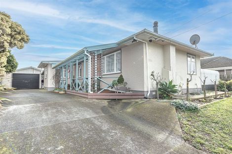 Photo of property in 87 Manuka Street, Castlecliff, Whanganui, 4501