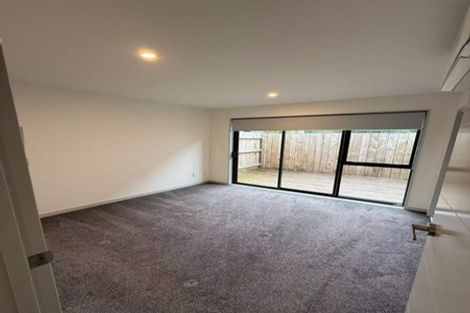 Photo of property in 9/218 Rosebank Road, Avondale, Auckland, 1026
