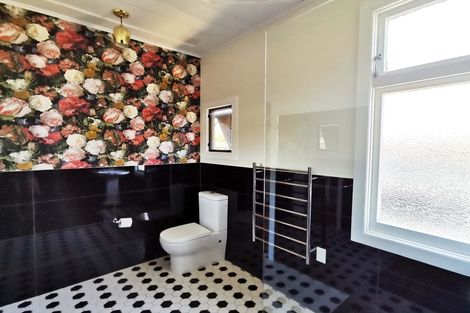 Photo of property in 118 Thackeray Street, Napier South, Napier, 4110