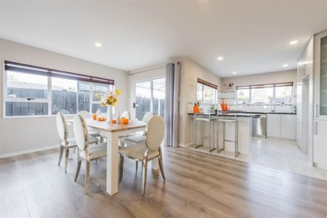 Photo of property in 313 Hobsonville Road, Hobsonville, Auckland, 0618