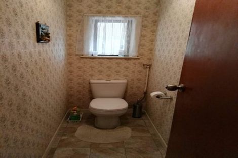 Photo of property in 31 Fruitvale Road, New Lynn, Auckland, 0600