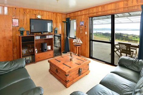 Photo of property in 258 Pah Hill Road, Wharehine, Wellsford, 0973