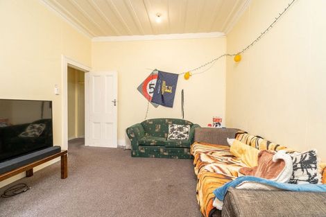 Photo of property in 33 Clyde Street, North Dunedin, Dunedin, 9016