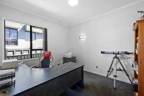 Photo of property in 3a Mission Street, Moturoa, New Plymouth, 4310
