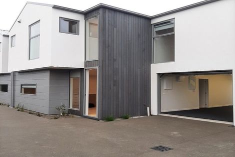 Photo of property in 2/43 Maxwell Street, Riccarton, Christchurch, 8041