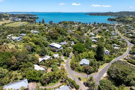 Photo of property in 32 Ocean Road, Surfdale, Waiheke Island, 1081