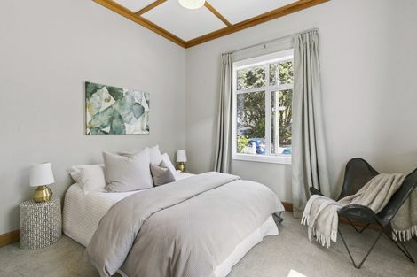 Photo of property in 59 Queens Drive, Lyall Bay, Wellington, 6022