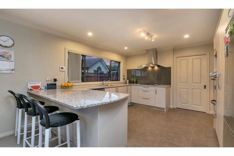 Photo of property in 8 Archer Rayner Place, Greenhithe, Auckland, 0632