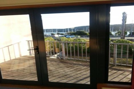 Photo of property in 22 Marina View, Paremata, Porirua, 5026