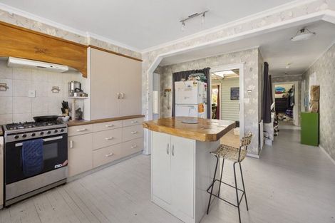 Photo of property in 11 Cambridge Street, Patea, 4520