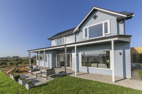 Photo of property in 12 Tauwaka Crescent, Riverhead, 0820