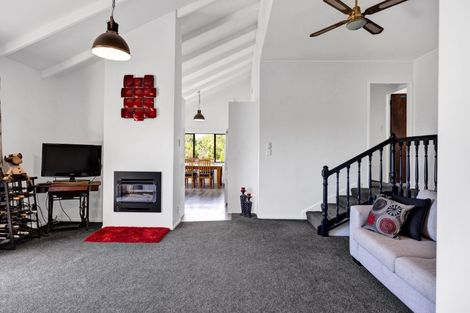 Photo of property in 76 Heta Road, Highlands Park, New Plymouth, 4312