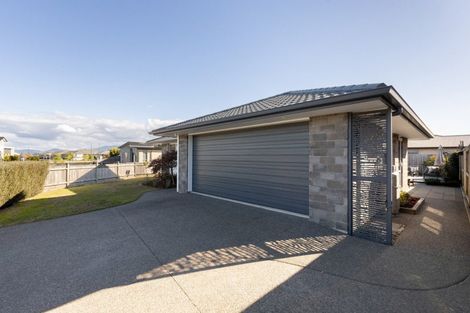 Photo of property in 56 Te Kio Crescent, Papamoa Beach, Papamoa, 3118