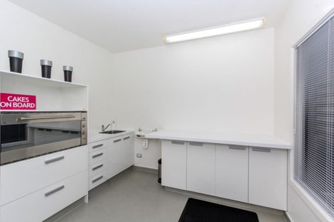 Photo of property in 3 Dolphin Parade, Bell Block, New Plymouth, 4312
