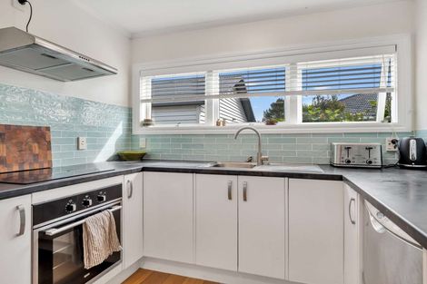 Photo of property in 27 Victoria Avenue, Waiuku, 2123