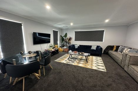 Photo of property in 190 Pacific Drive, Fitzherbert, Palmerston North, 4410