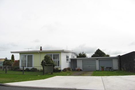 Photo of property in 8 Kahikatea Street, Inglewood, 4330