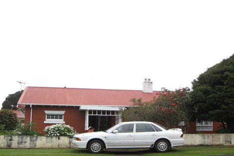 Photo of property in 1 Bell Street, Welbourn, New Plymouth, 4310