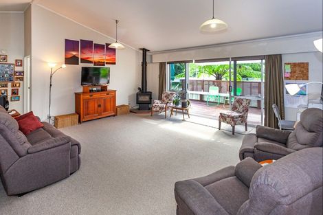 Photo of property in 11a Sapphire Crescent, Tairua, 3508