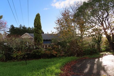 Photo of property in 1008 East Coast Road, Fairview Heights, Auckland, 0630