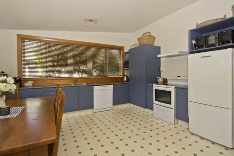 Photo of property in 1138 High Street, Taita, Lower Hutt, 5011