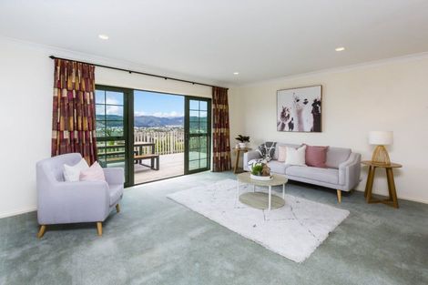 Photo of property in 51 Riverstone Drive, Riverstone Terraces, Upper Hutt, 5018