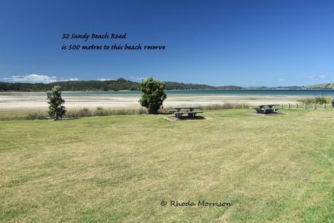 Photo of property in 32 Sandy Beach Road, Tinopai, 0593