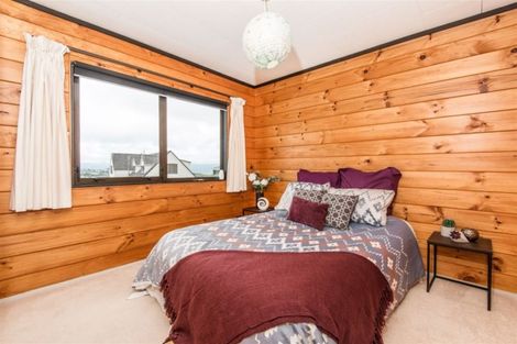 Photo of property in 51 Nalanda Crescent, Broadmeadows, Wellington, 6035