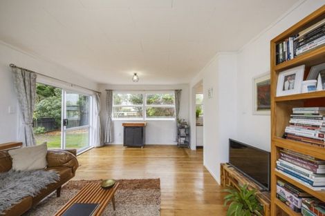 Photo of property in 20 Fergusson Street, Marton, 4710