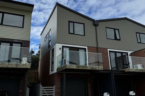 Photo of property in 16 Te Puketoka Lane, Mangere, Auckland, 2022