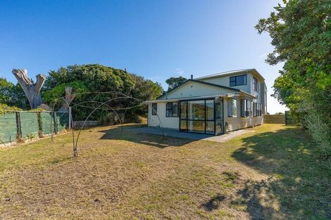 Photo of property in 105 Rua Avenue, Waitarere Beach, Levin, 5510