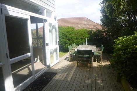 Photo of property in 4b The Quadrant, Miramar, Wellington, 6022