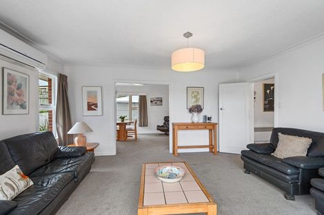 Photo of property in 231 Fifield Terrace, Opawa, Christchurch, 8023