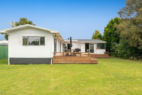 Photo of property in 50 Awaroa Road, Helensville, 0800