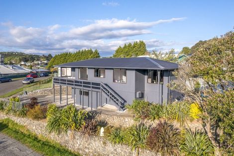 Photo of property in 10 Kivell Street, Ranui, Porirua, 5024