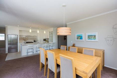 Photo of property in 7a Royal Heights, Glen Avon, New Plymouth, 4312