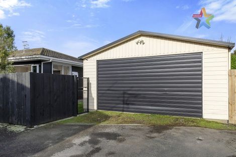 Photo of property in 2/74 Dyer Street, Epuni, Lower Hutt, 5011